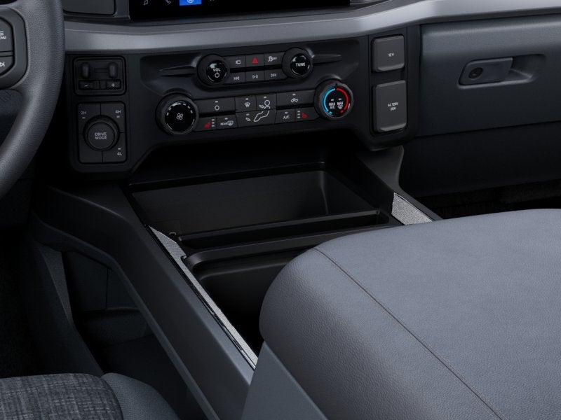 2027 Ford Super Duty F-350 SRW F-350® XLT
