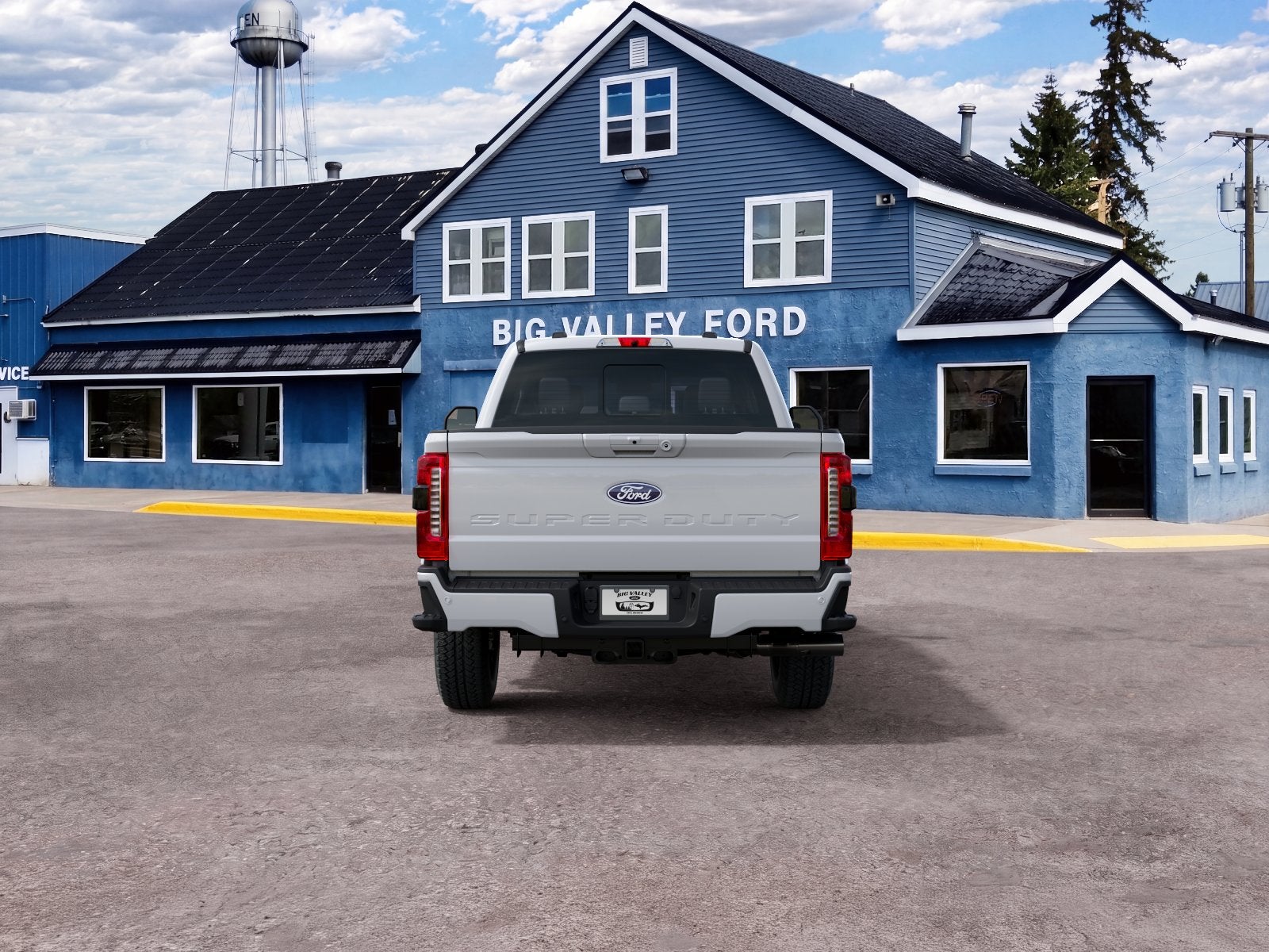 2027 Ford Super Duty F-350 SRW F-350® XLT