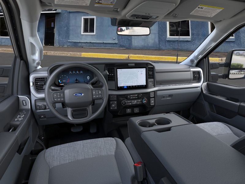 2026 Ford Super Duty F-350 SRW XLT