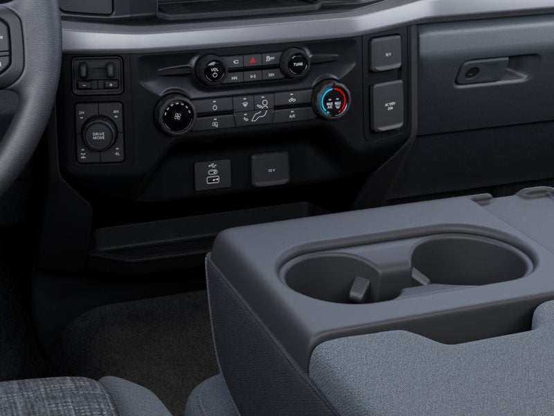 2027 Ford Super Duty F-350 SRW F-350® XLT