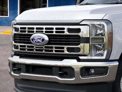 2027 Ford Super Duty F-350 SRW F-350® XLT