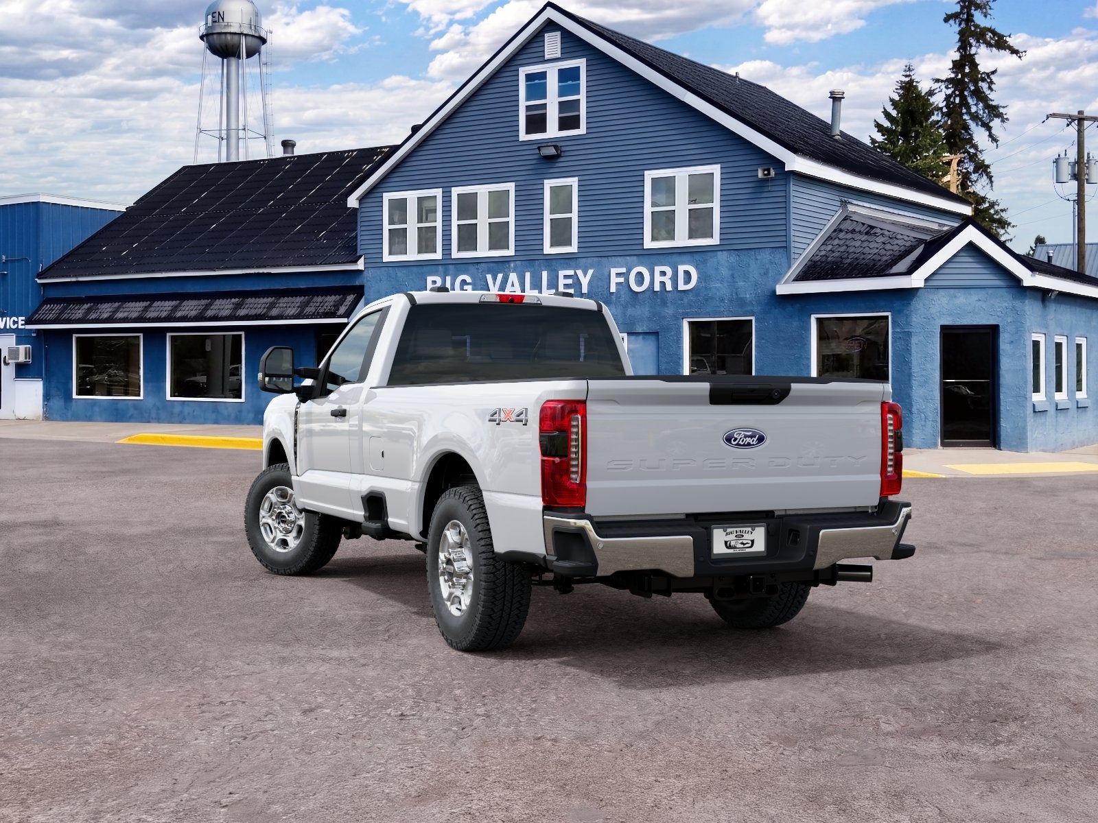 2027 Ford Super Duty F-350 SRW F-350® XLT