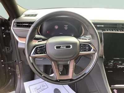 2022 Jeep Grand Cherokee Summit