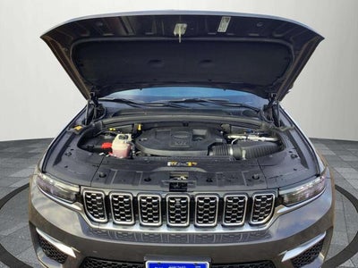 2022 Jeep Grand Cherokee Summit