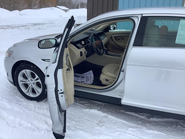 2016 Ford Taurus SEL