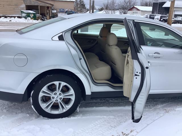 2016 Ford Taurus SEL