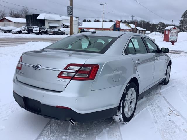 2016 Ford Taurus SEL