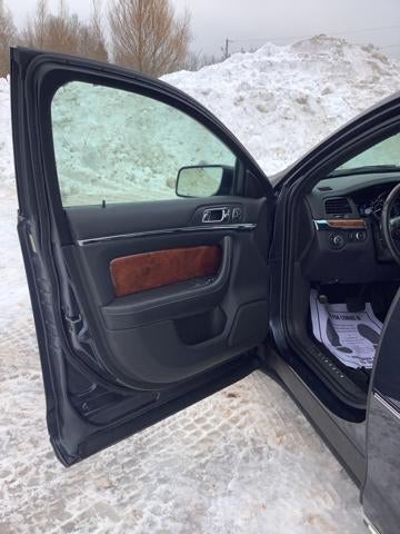 2013 Lincoln MKS Base