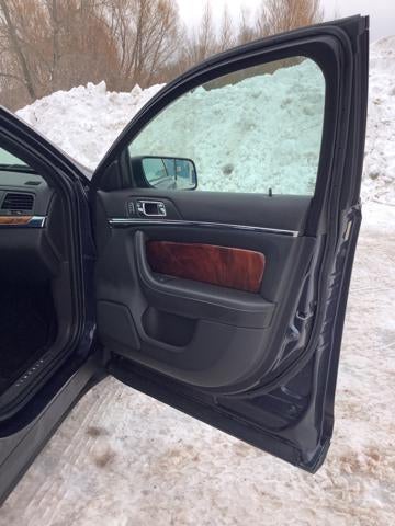 2013 Lincoln MKS Base