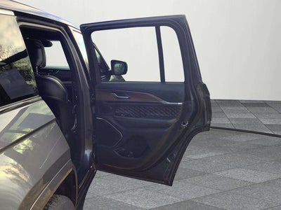 2022 Jeep Grand Cherokee Summit 4x4