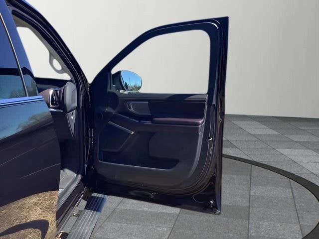 2025 Ford Expedition Platinum MAX