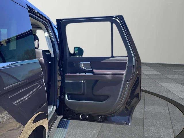 2025 Ford Expedition Platinum MAX