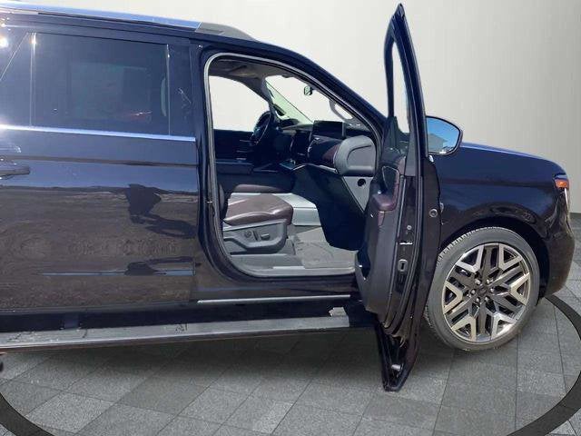 2025 Ford Expedition Platinum MAX