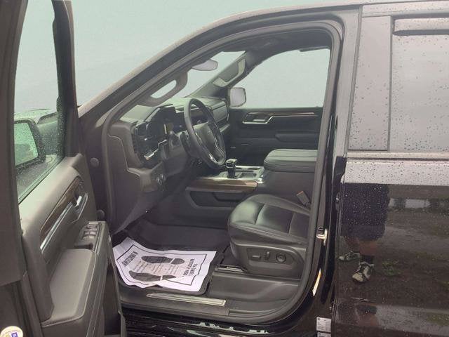 2024 Chevrolet Silverado 1500 4WD Crew Cab Short Bed RST