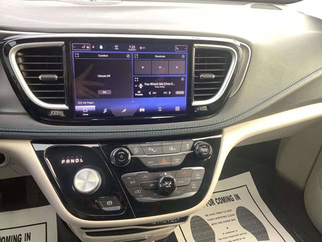2021 Chrysler Pacifica Touring