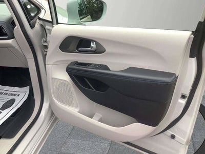 2021 Chrysler Pacifica Touring
