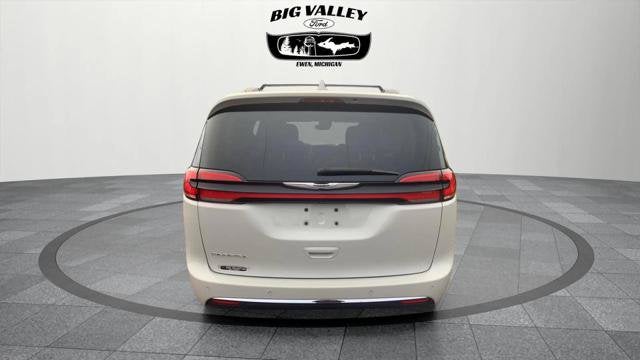 2021 Chrysler Pacifica Touring